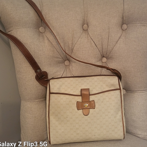 Gucci Handbags - Gucci GG LOGO Shoulder Bag [Vintage/Authentic]